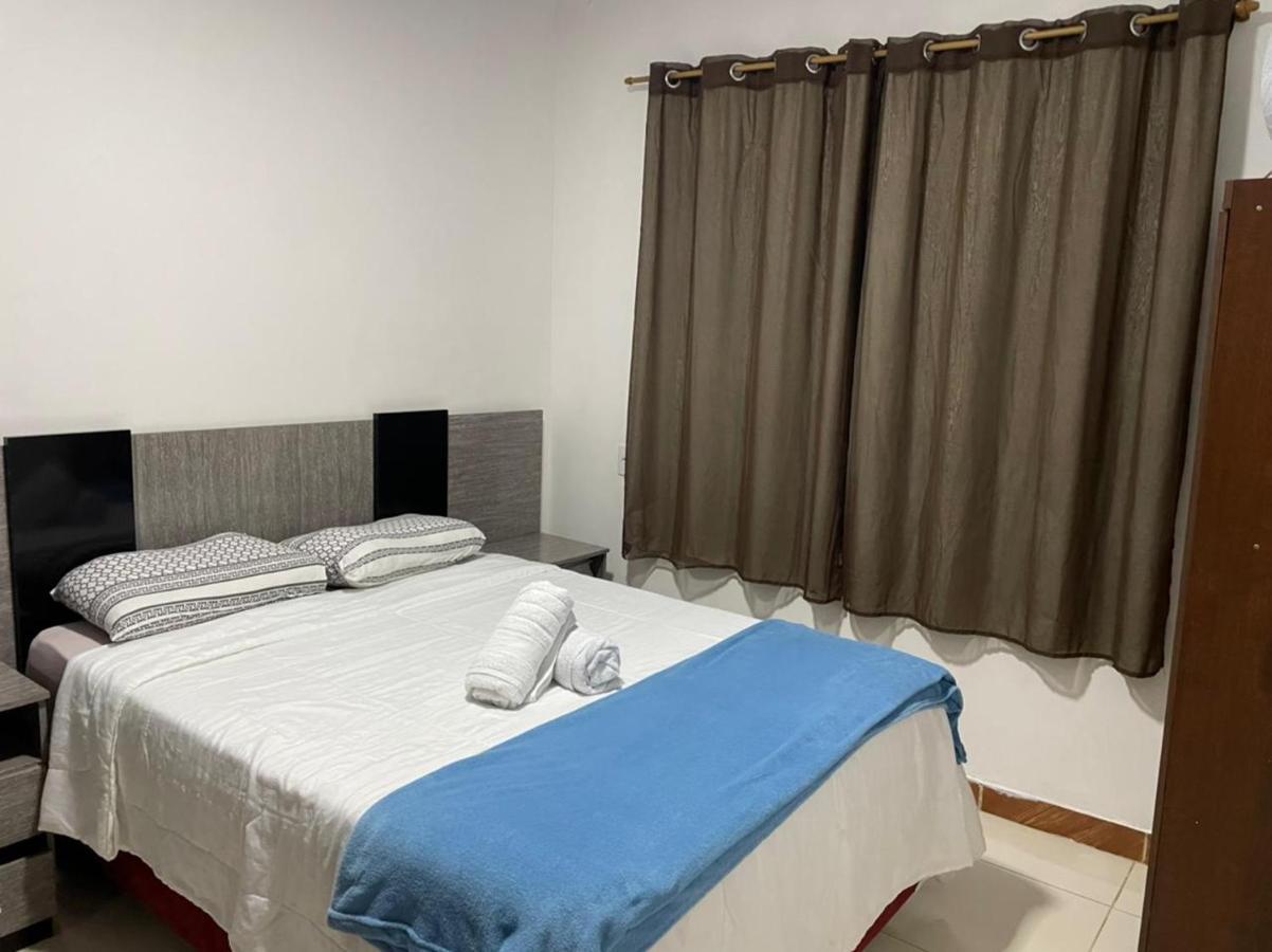 Barros Hospedagem Villa อัลโต ปาไรโซ เด โกยาส ภายนอก รูปภาพ